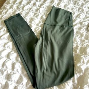 Aerie Olive green leggings